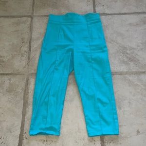 Laura Byrnes turquoise capris
